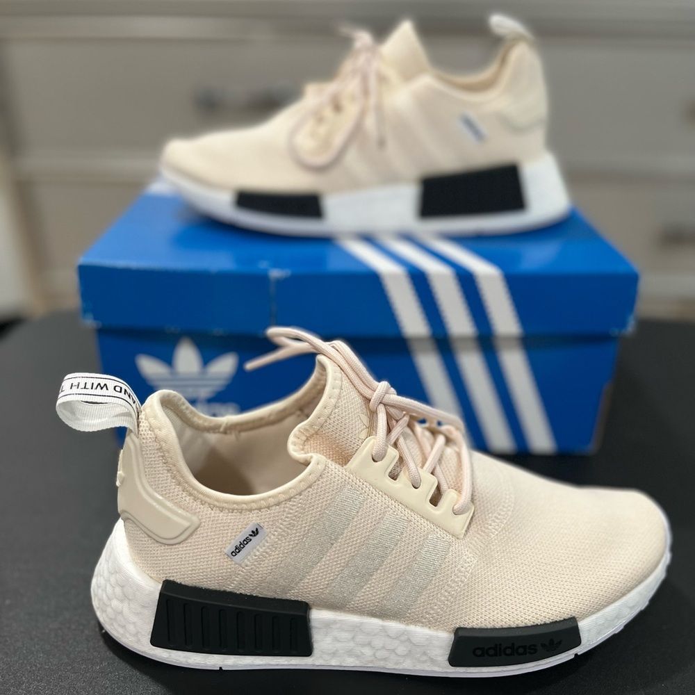 NMD R1 'ECRU TINT' womans 7!! Men’s 5.5